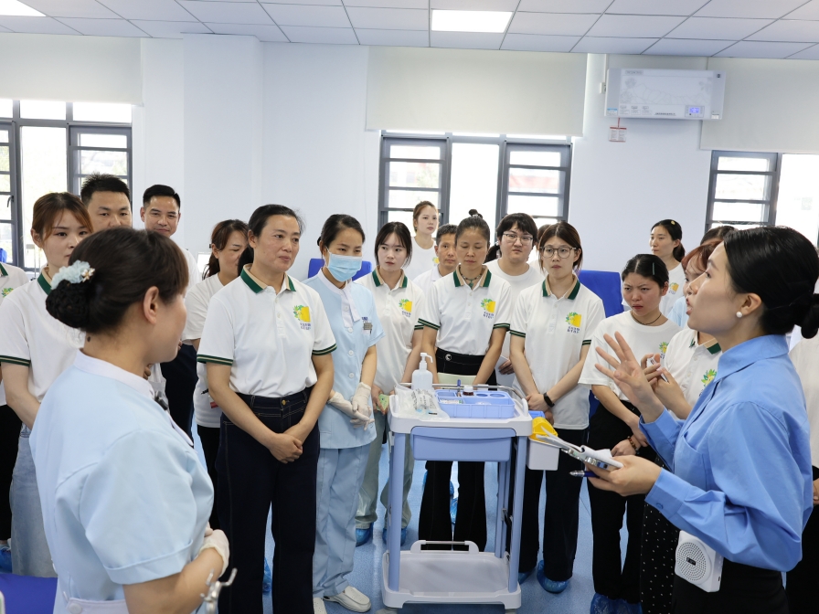 護航計劃丨135天跨越40地,國藥集團天壇生物2025年漿站禮儀服務專項培訓圓滿收官